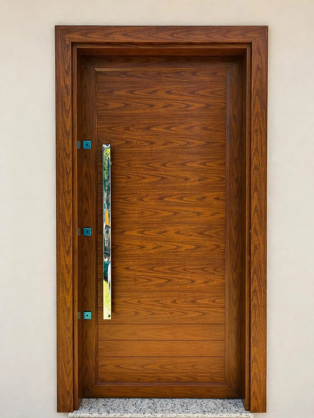 Porta pivotante amadeirada